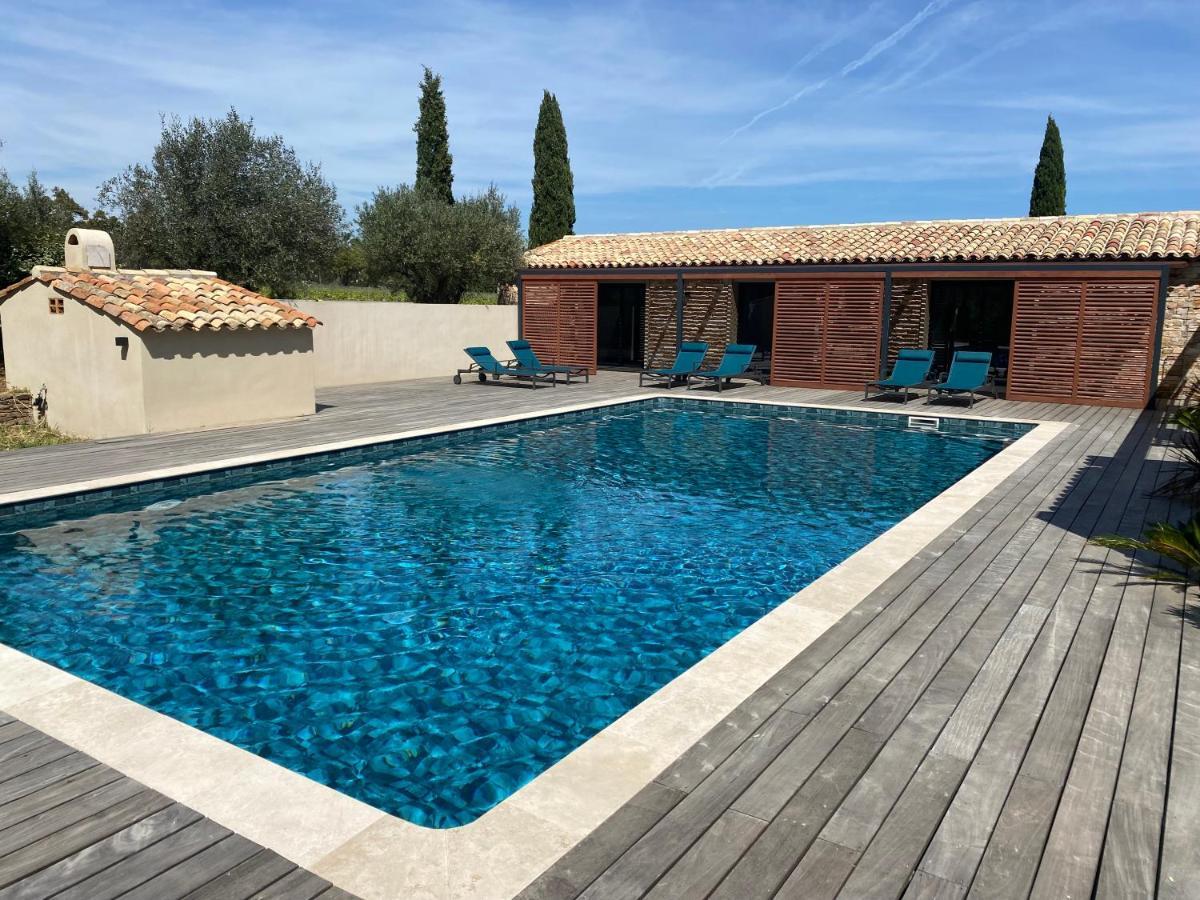 Magnifique Villa Avec Piscine Au Coeur Des Vignes Cogolin Exterior photo