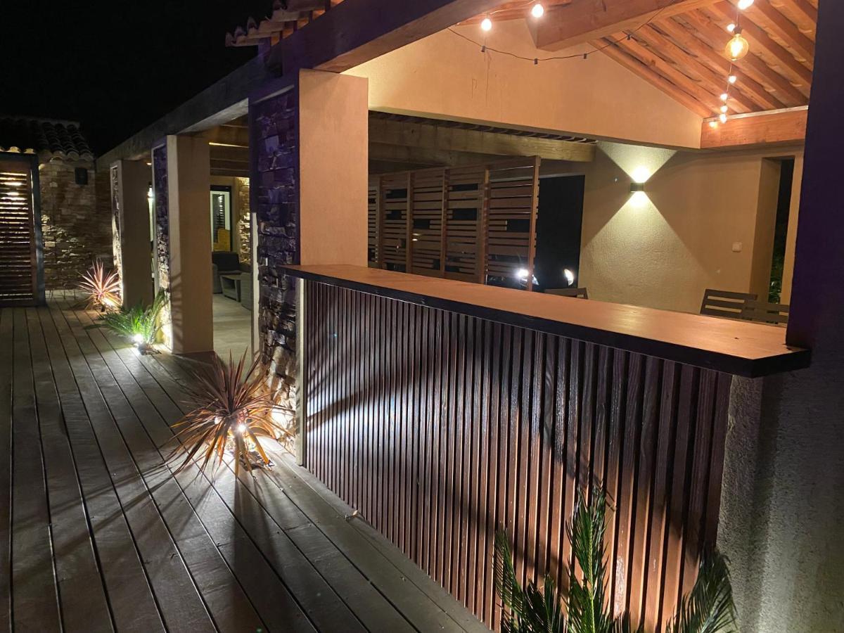 Magnifique Villa Avec Piscine Au Coeur Des Vignes Cogolin Exterior photo