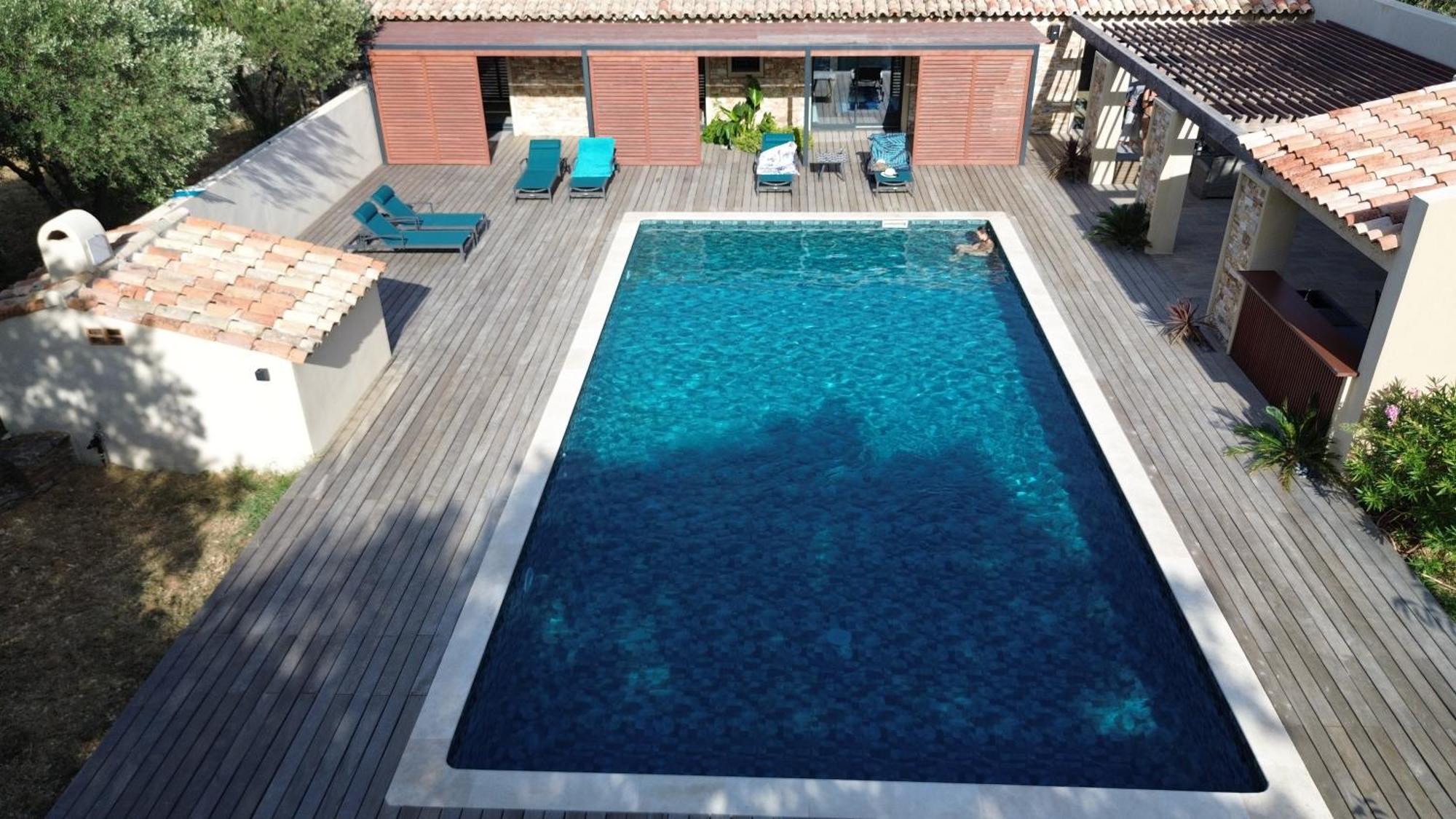 Magnifique Villa Avec Piscine Au Coeur Des Vignes Cogolin Exterior photo